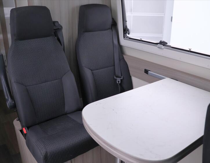 Mercedes-Benz Sprinter 20
