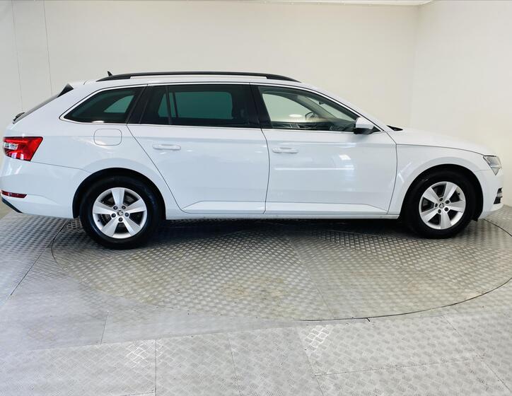 Škoda Superb 27