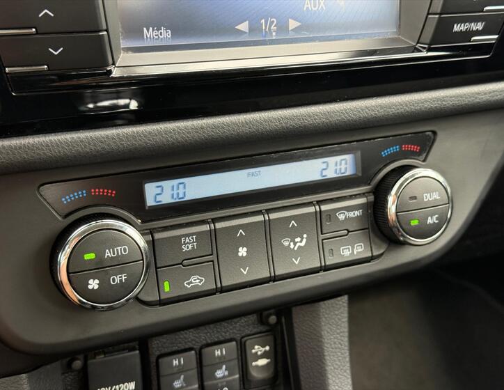Toyota Corolla 15