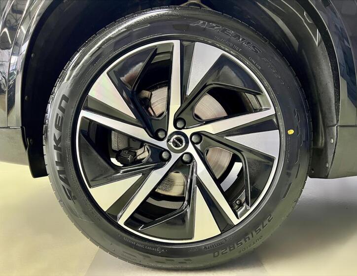 Volvo XC90 9