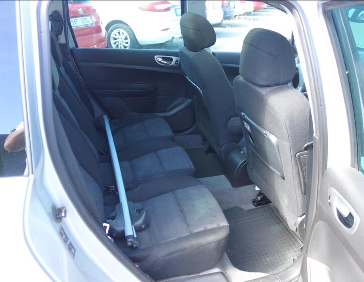 Peugeot 307 13