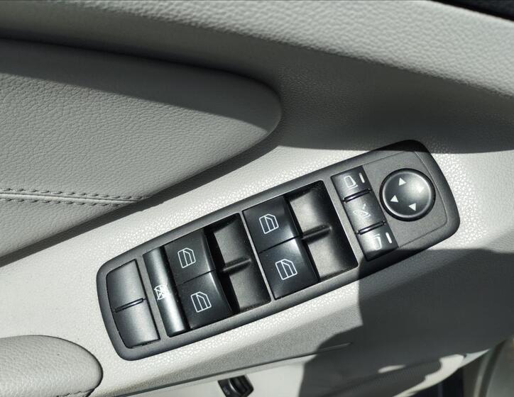Mercedes-Benz GL 18