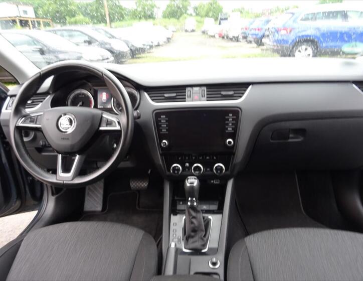 Škoda Octavia 14