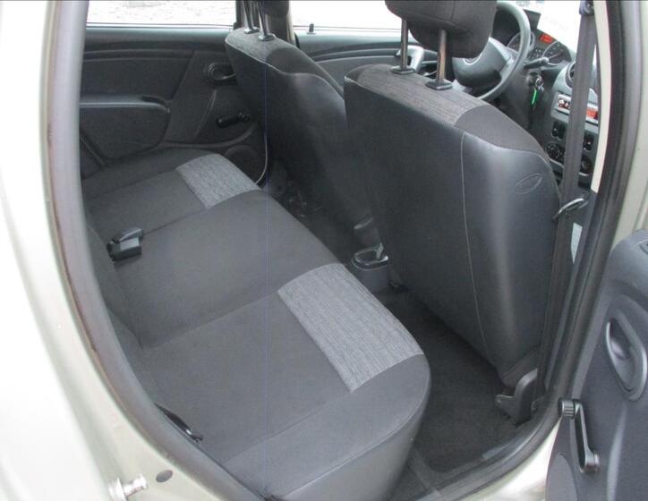 Dacia Duster 11
