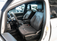 Chrysler Pacifica 15