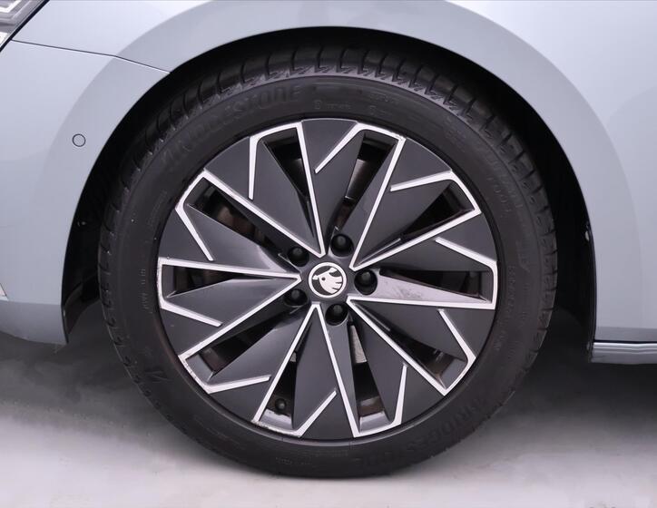Škoda Superb 43