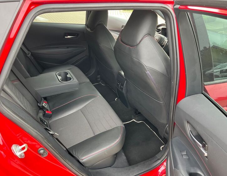 Toyota Corolla 16