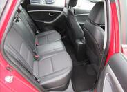 Hyundai i30 11