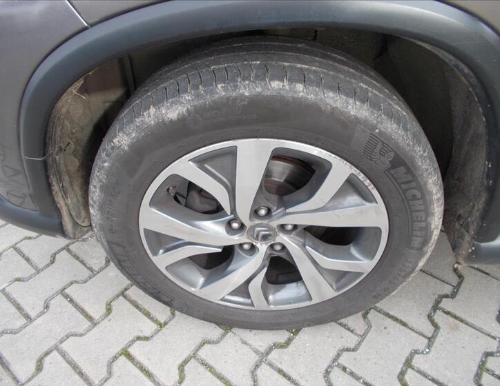 Citroën C4 Aircross 6