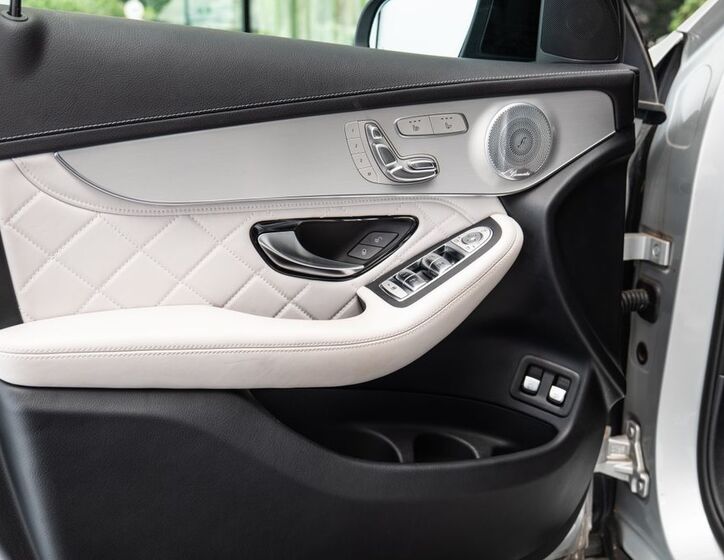 Mercedes-Benz GLC 7