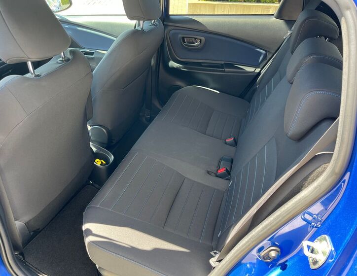 Toyota Yaris 15