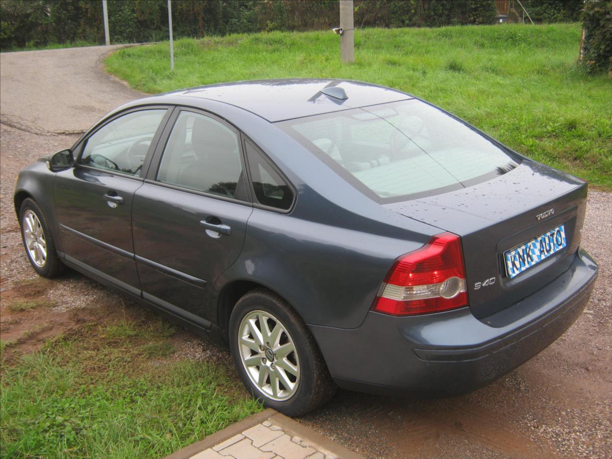 Volvo S40