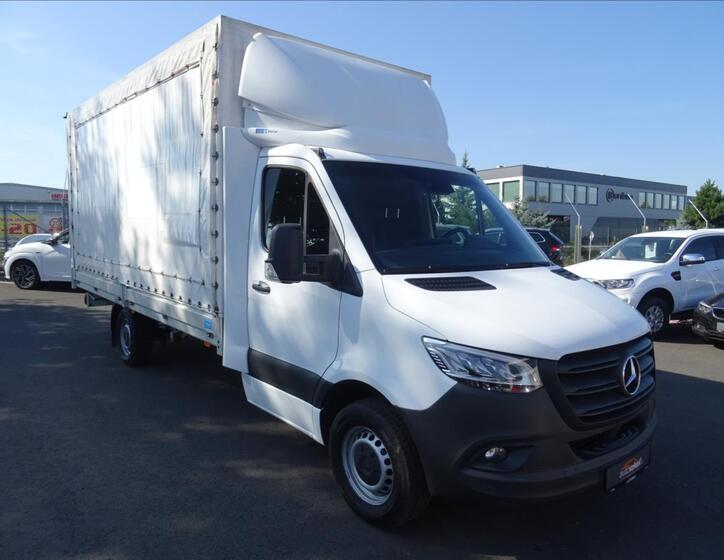 Mercedes-Benz Sprinter 2