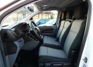 Toyota ProAce 8