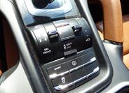 Porsche Cayenne 40