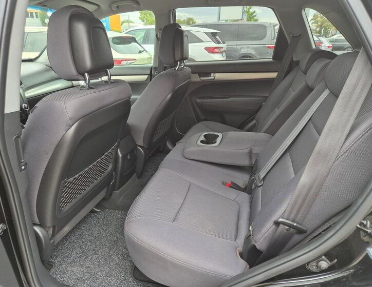 KIA Sorento 12