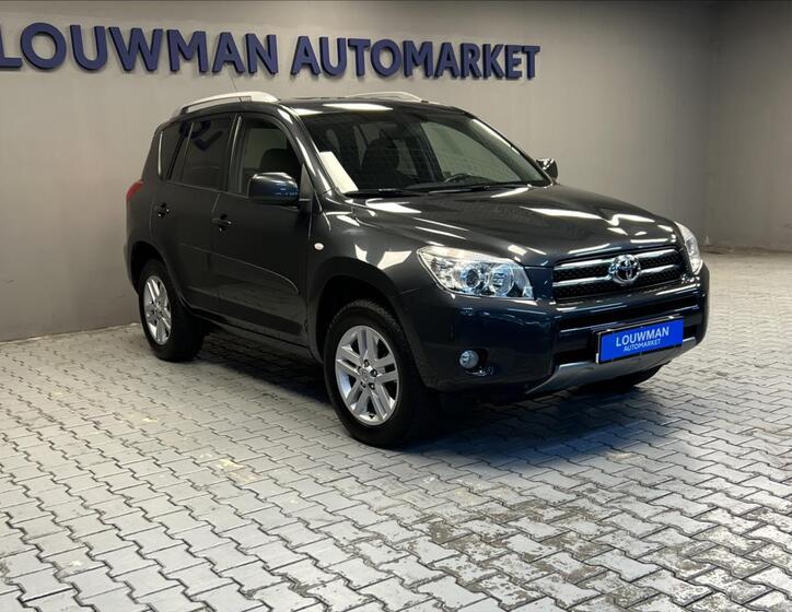 Toyota RAV4 11