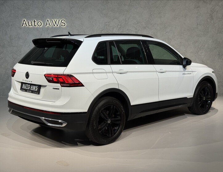 Volkswagen Tiguan 8