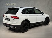Volkswagen Tiguan 8