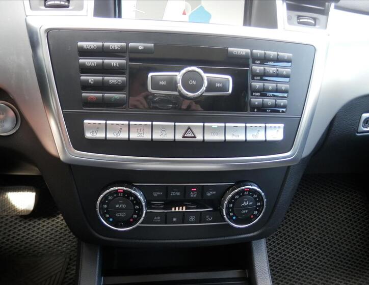 Mercedes-Benz GL 24