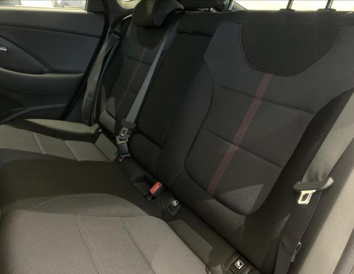 Hyundai i30 13
