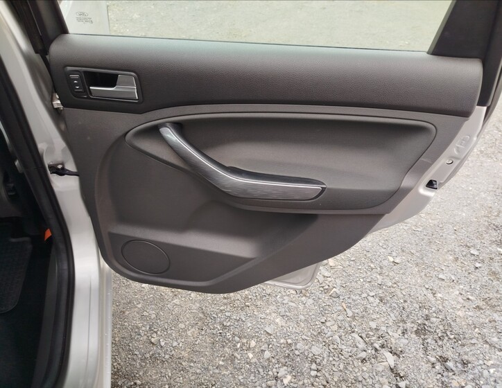 Ford C-MAX 24