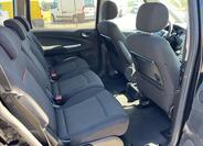 Ford Galaxy 12