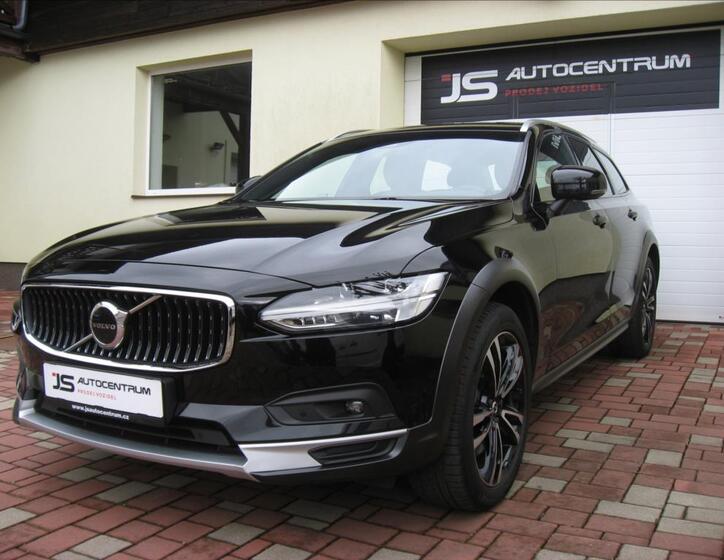 Volvo V90 1