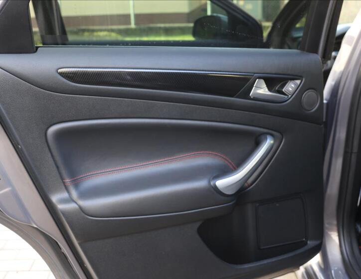 Ford Mondeo 32