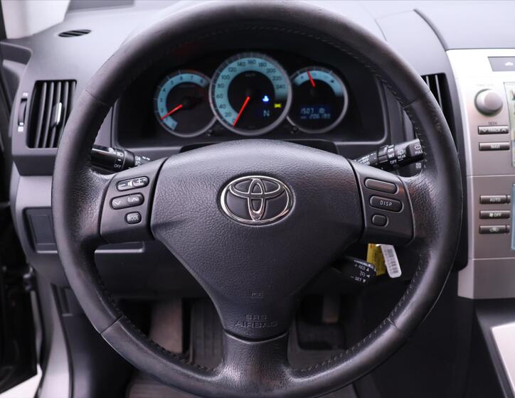 Toyota Corolla Verso 18