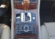 Audi A8 17