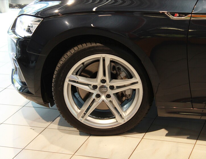 Audi A5 30