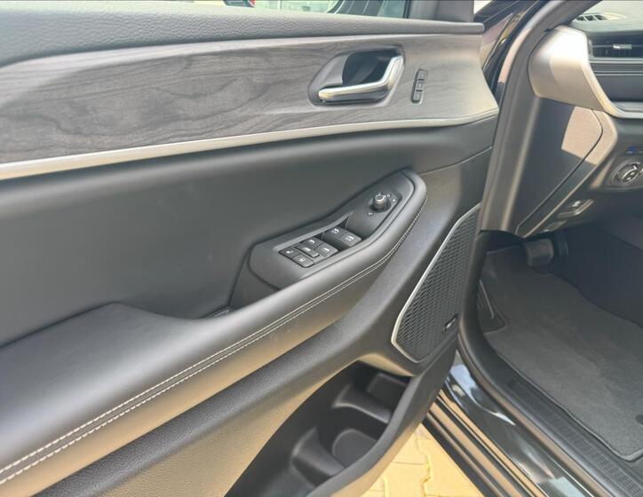 Jeep Grand Cherokee 19