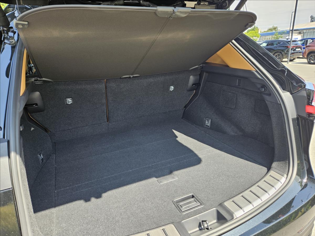 Lexus NX 450h plus