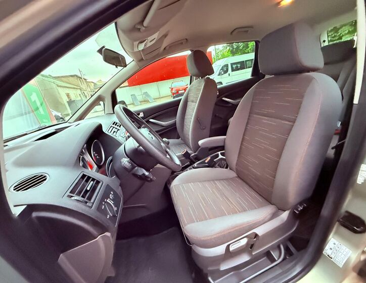 Ford C-MAX 11