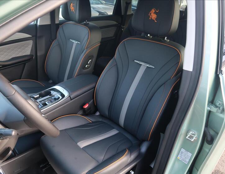 Dongfeng U-Tour 10