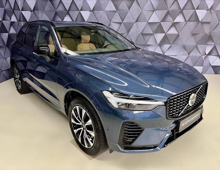 Volvo XC60 4