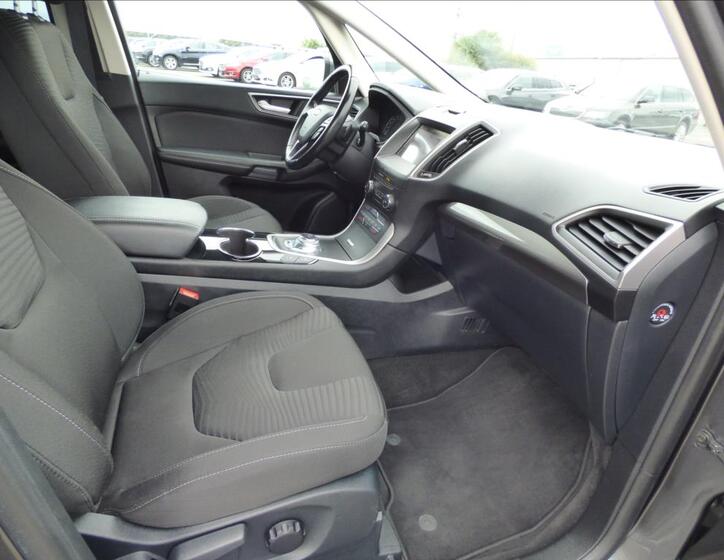 Ford S-MAX 49