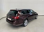 Volkswagen Passat 2