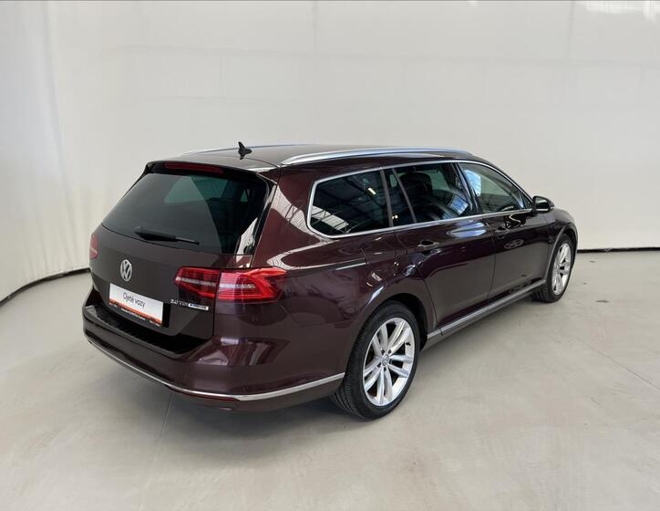 Volkswagen Passat 2