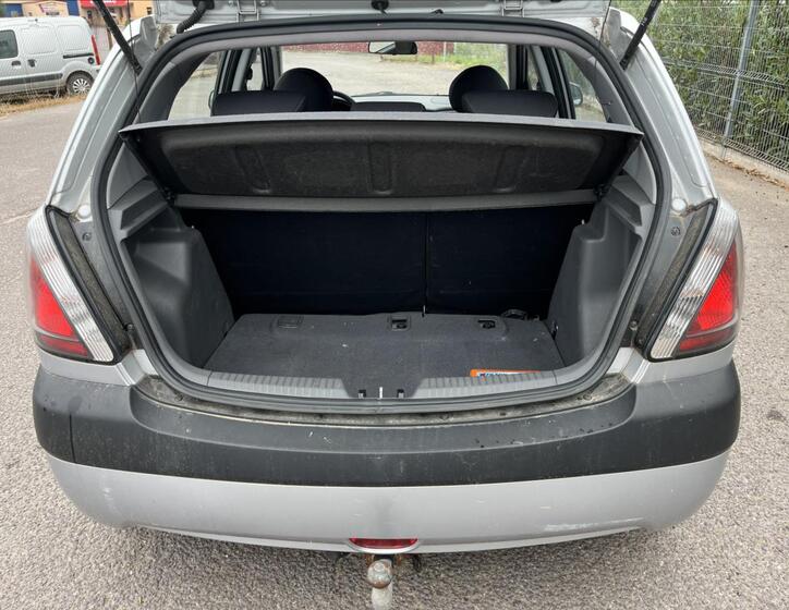 KIA Rio 28