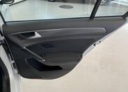 Volkswagen Golf 28