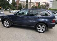 BMW X5 8
