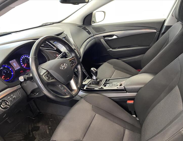 Hyundai i40 5