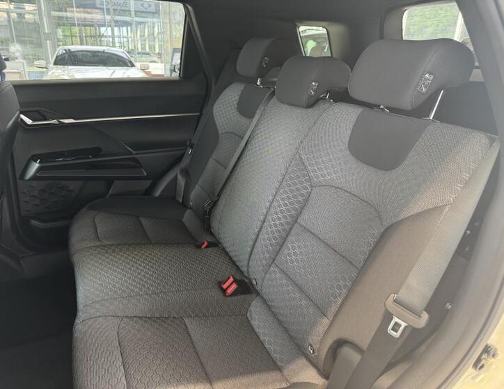 SsangYong Torres 10
