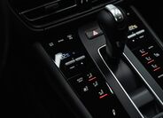 Porsche Macan 18
