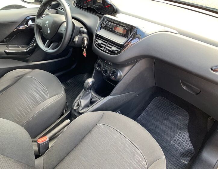 Peugeot 208 20