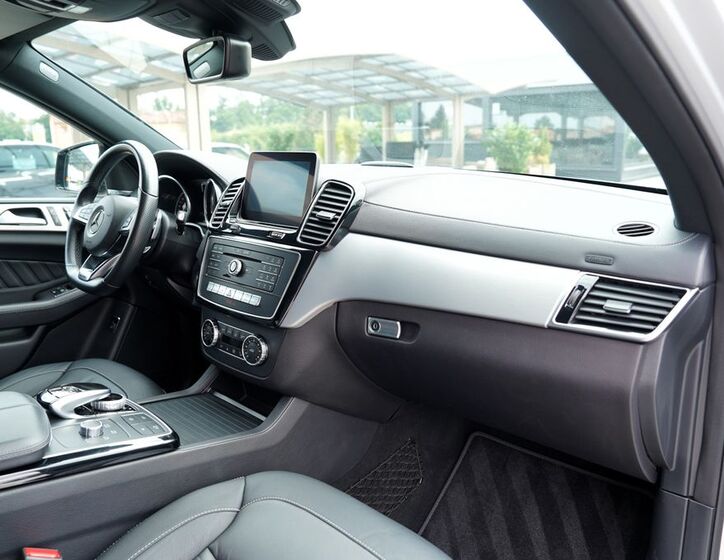Mercedes-Benz GLE 28