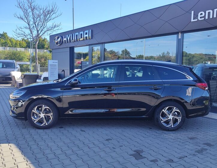 Hyundai i30 4