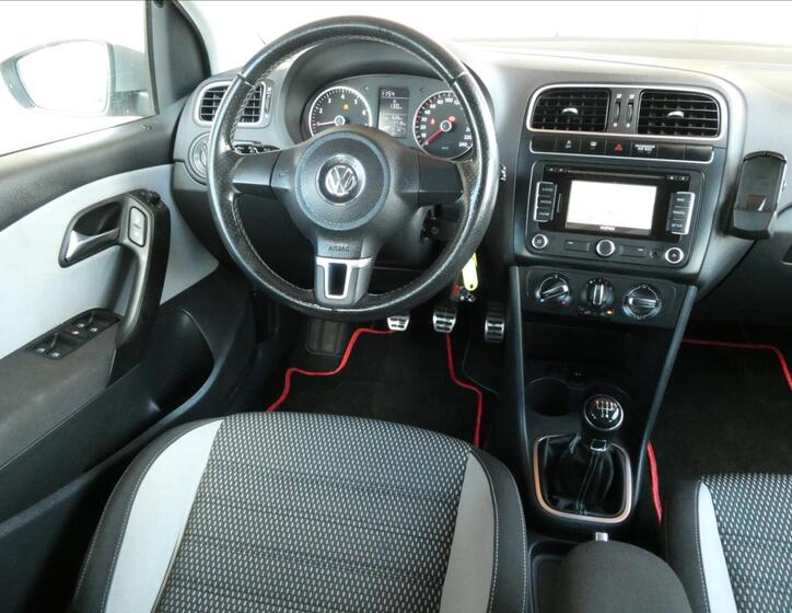 Volkswagen Polo 25